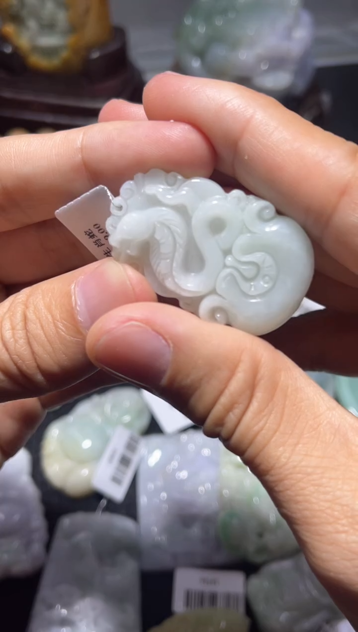 【闪购商品】翡翠颈饰未镶嵌00019431