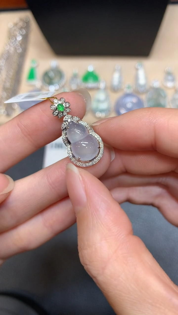 【闪购商品】翡翠颈饰18K金镶嵌【无服务费