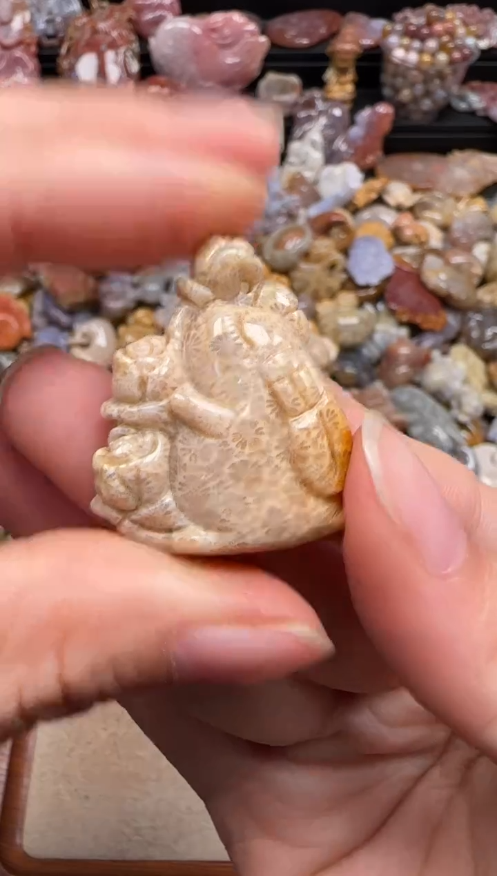 【闪购商品】石英质玉颈饰合金357