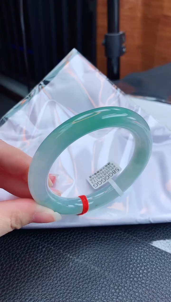 【闪购商品】翡翠手镯未镶嵌缅甸天然翡翠A货手镯