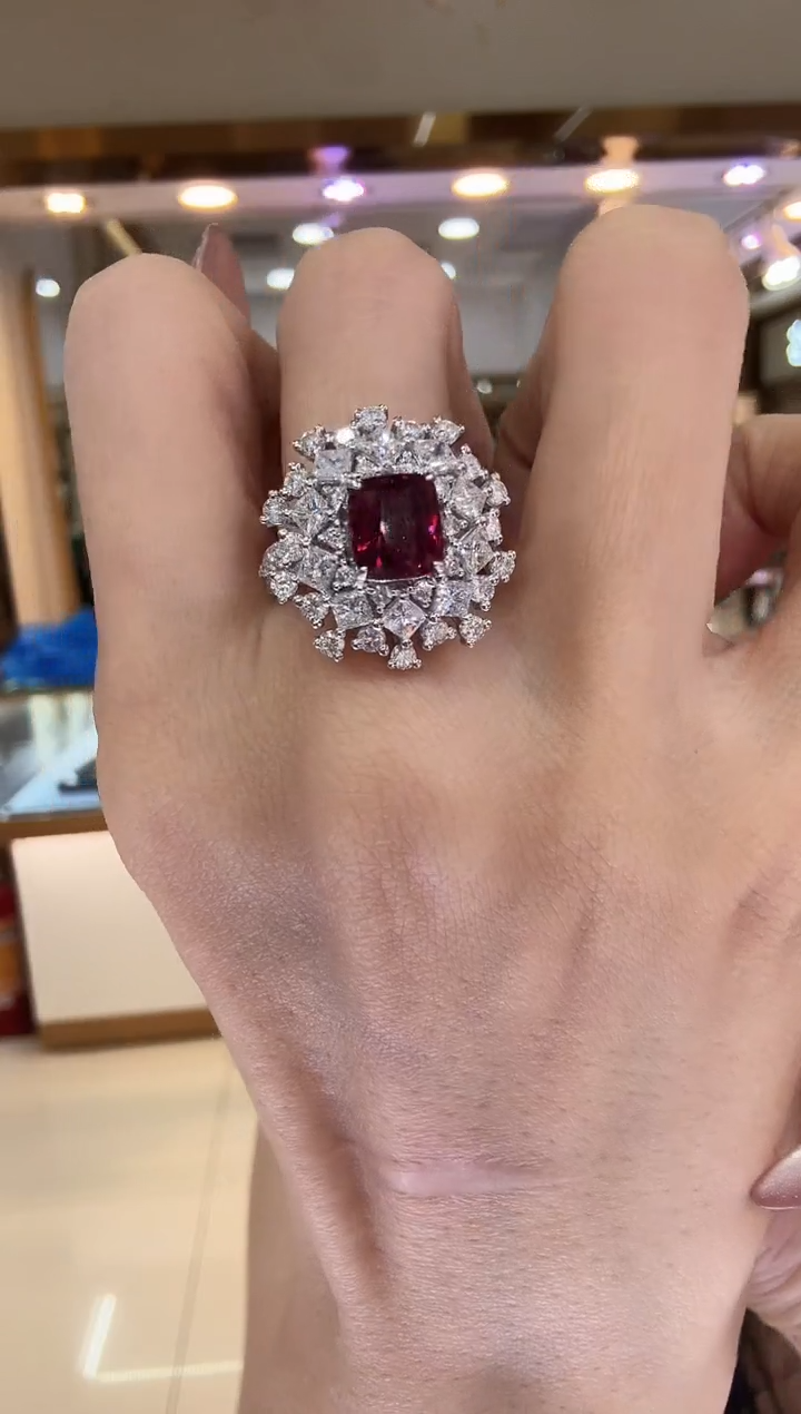 铂Pt950镶嵌戒指红宝石250804164767