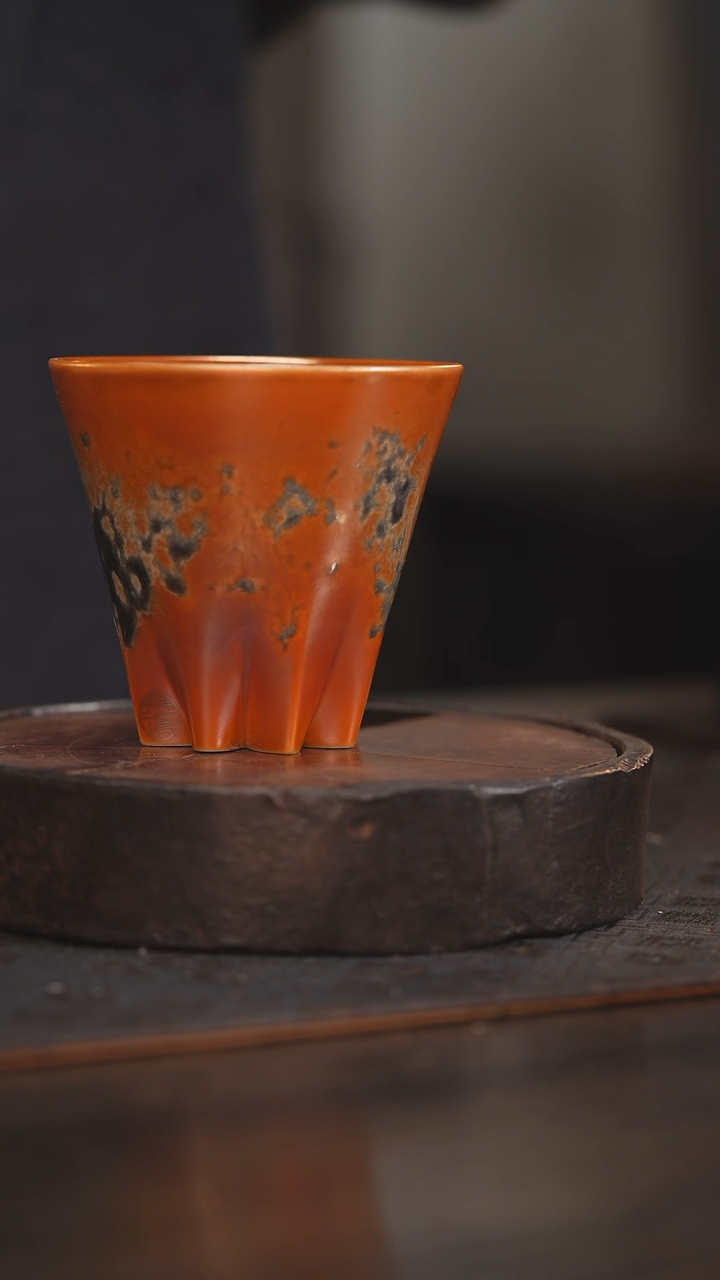 【闪购商品】杯56柴房陶瓷丨金红落灰桂花杯