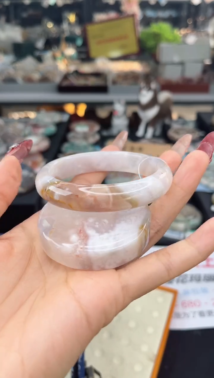 【闪购商品】石英质玉手镯未镶嵌56圈口（赠品镯心）1456200