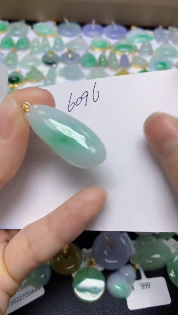 【闪购商品】翡翠挂件18K金镶嵌 天然翡翠A货1