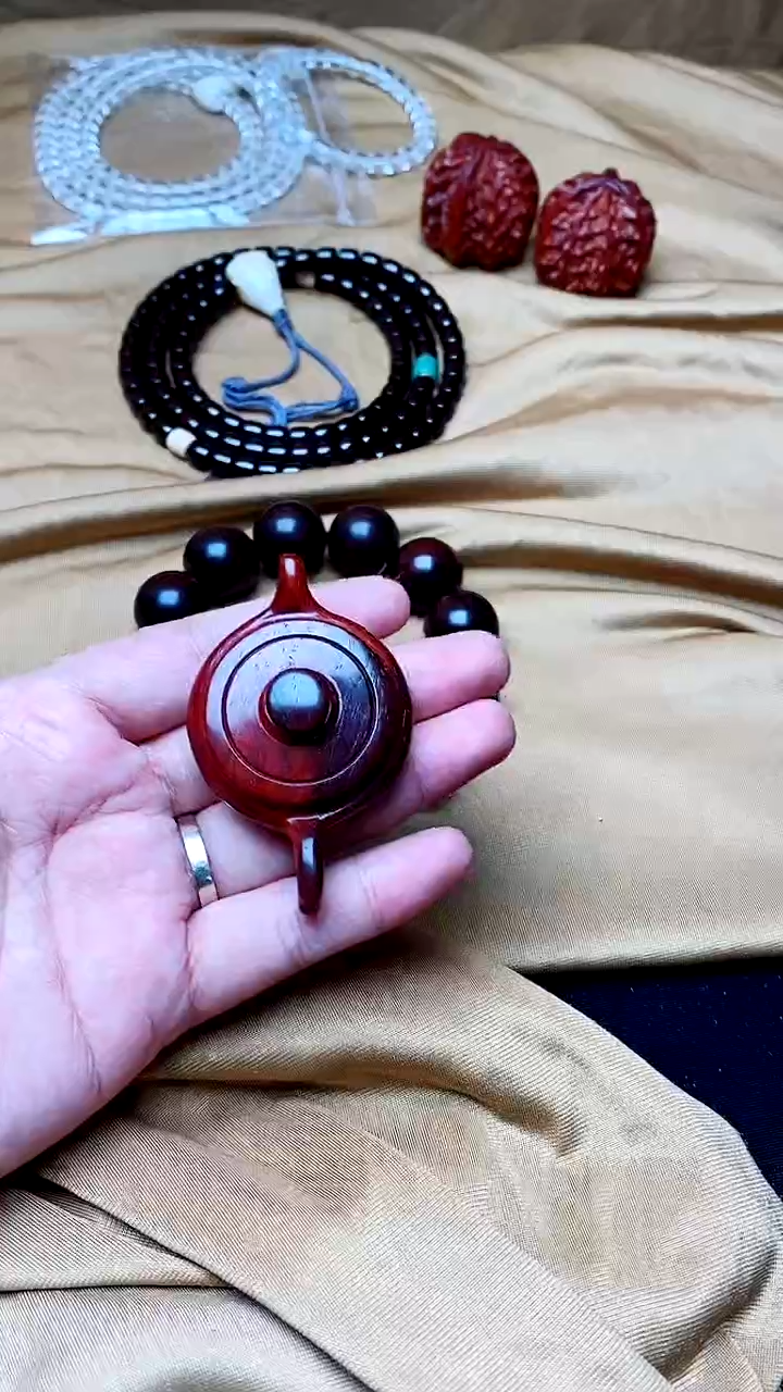 檀香紫檀（小叶紫檀）把把壶（不打开）