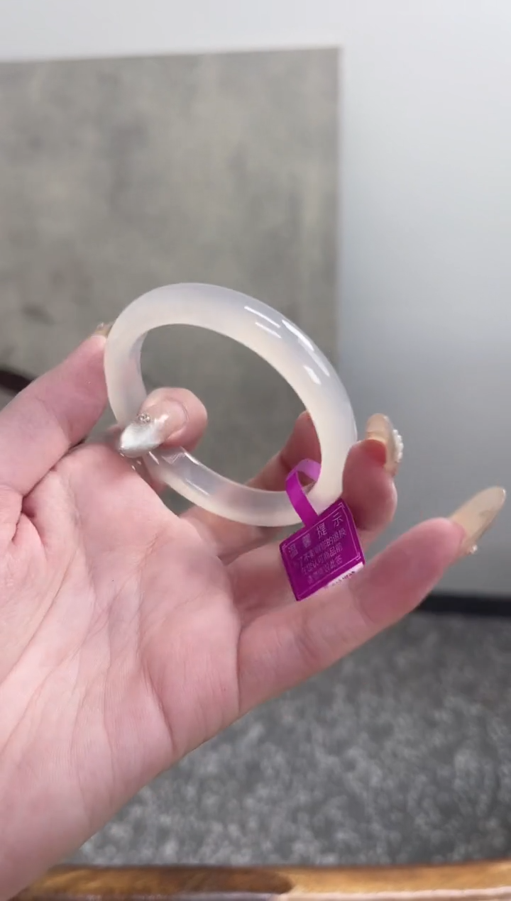 【闪购商品】玛瑙/玉髓手镯未镶嵌53圈 需要包容