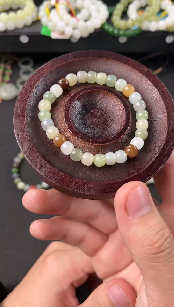 【闪购商品】和田玉手串未镶嵌多宝手串卡7老型珠微色差