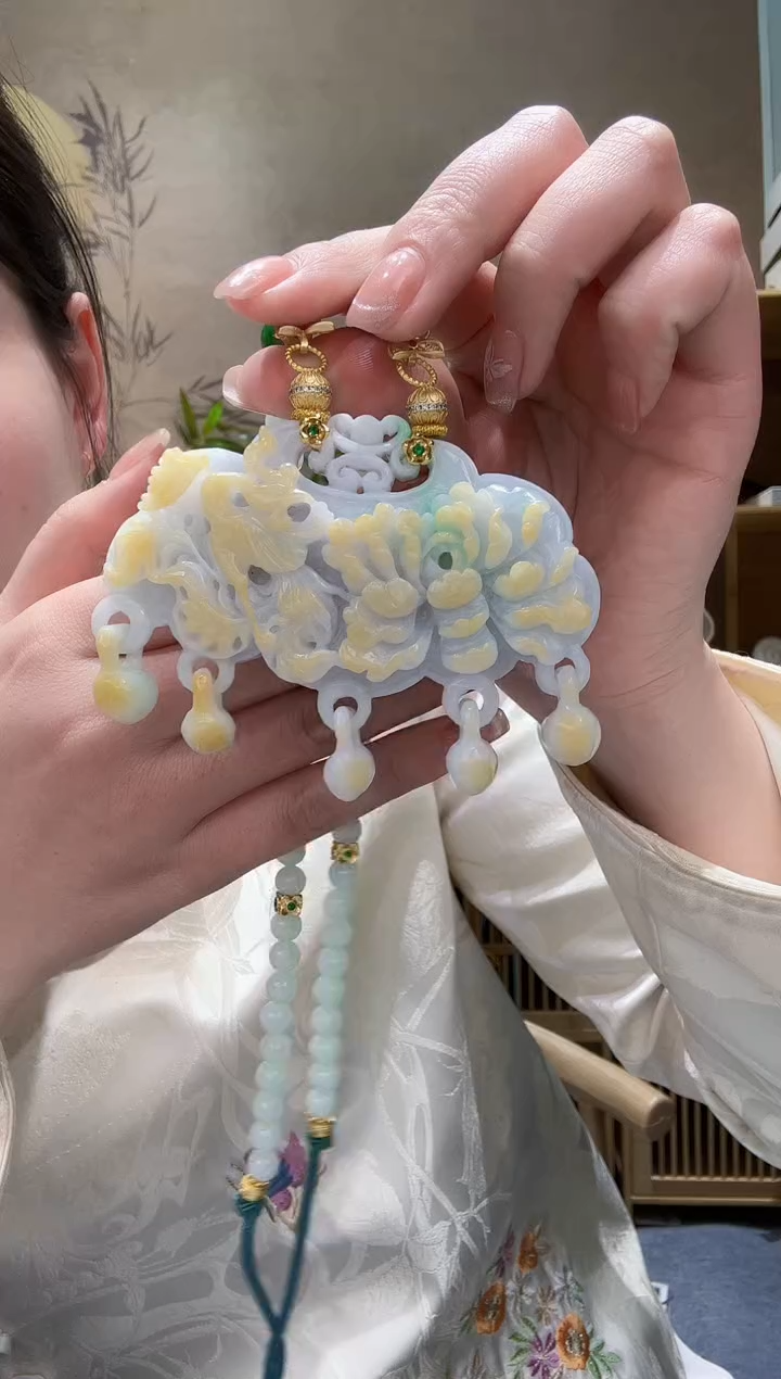 【闪购商品】翡翠颈饰未镶嵌吊坠