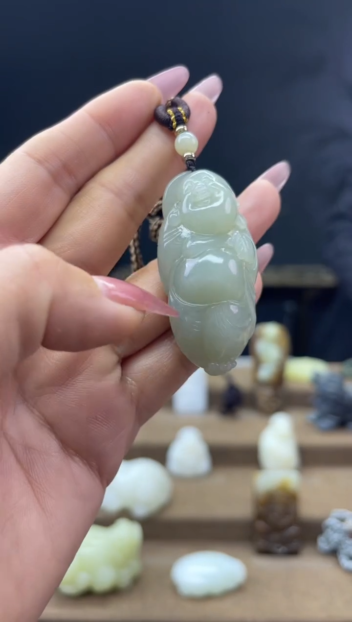 颈饰未镶嵌和田玉1