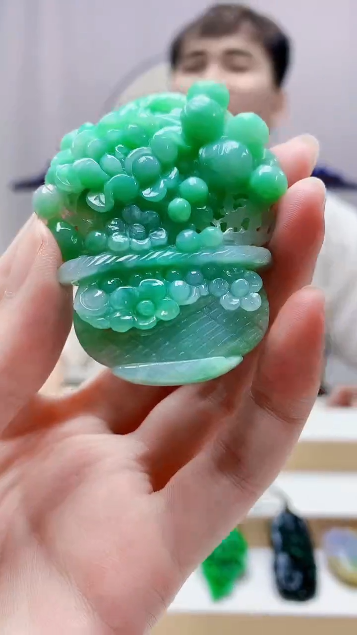 未镶嵌定制翡翠4868zm-毛货挂件67
