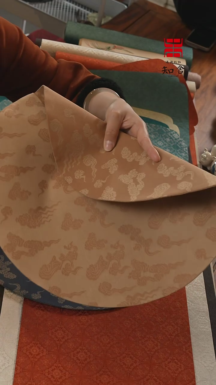 【闪购商品】织绣干泡··················