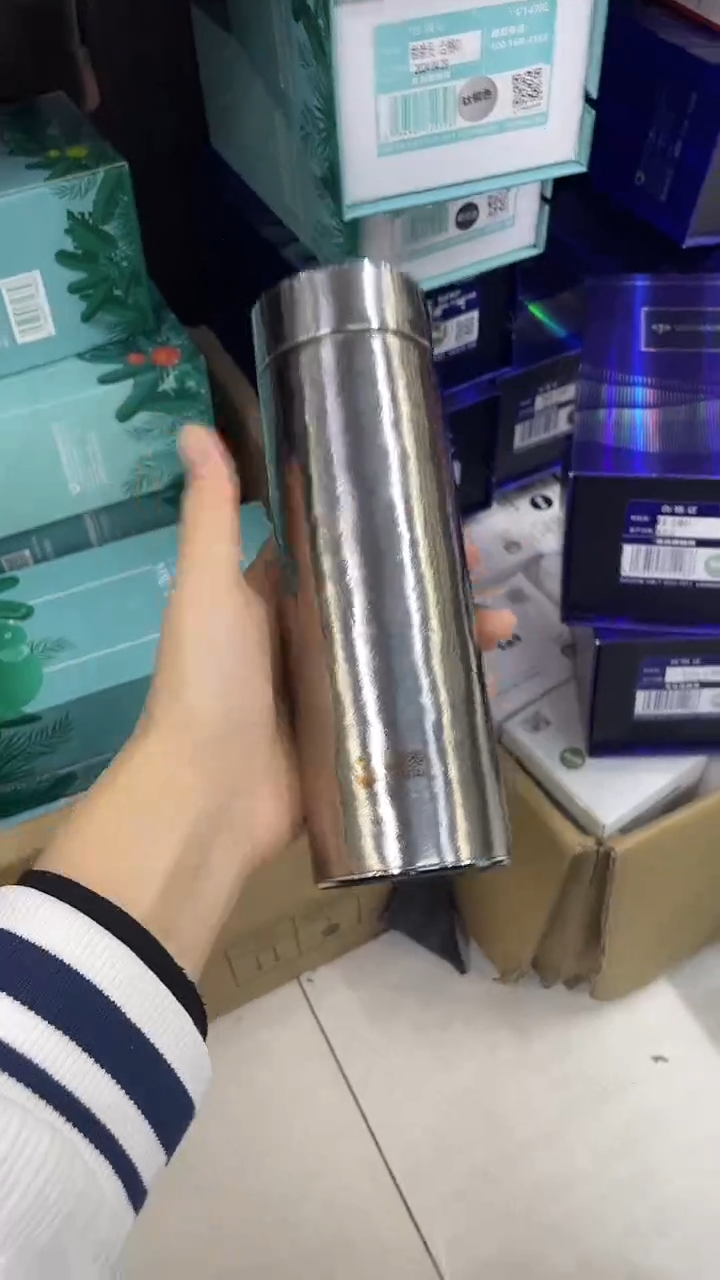 亚泰钛保温杯8017-5-480ml银