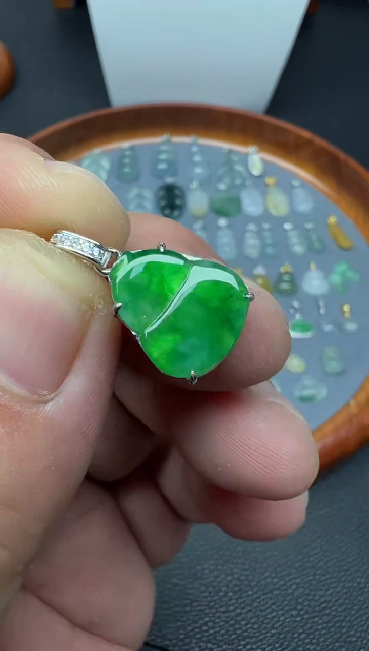 颈饰银S925镶嵌翡翠（8号）纯天然A货缅甸翡翠 葫芦锁骨吊坠