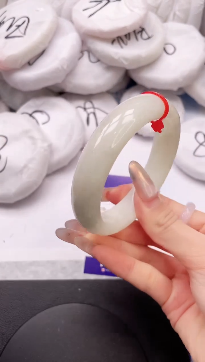 【闪购商品】和田玉手镯未镶嵌11K255-58