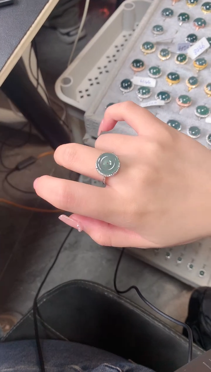 【闪购商品】翡翠戒指银S925镶嵌652141