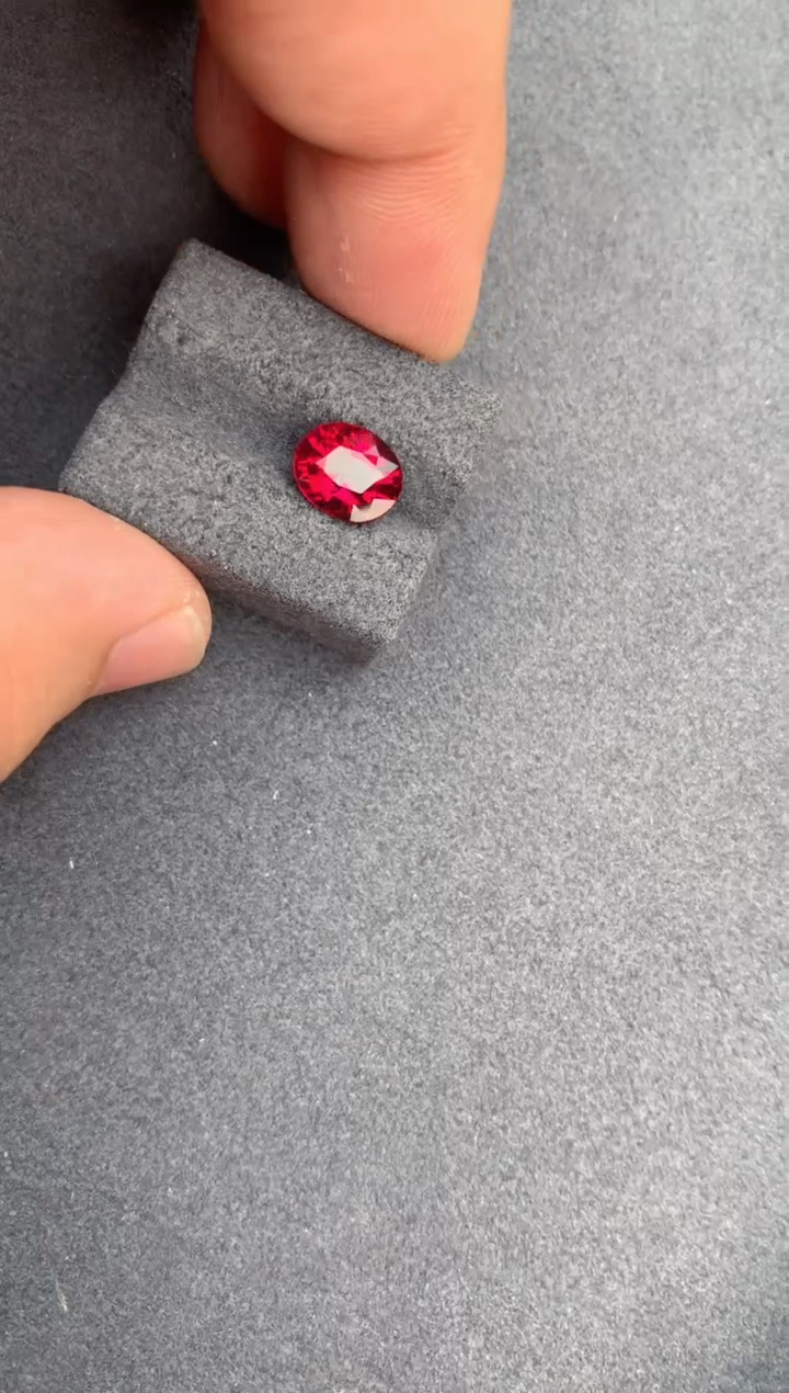 【闪购商品】碧玺裸石未镶嵌2.1ct卢比莱