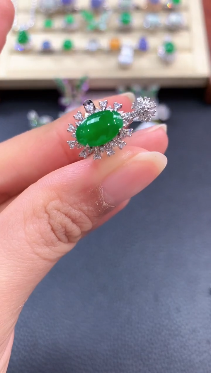 【闪购商品】翡翠戒指18K金镶嵌b214不退换