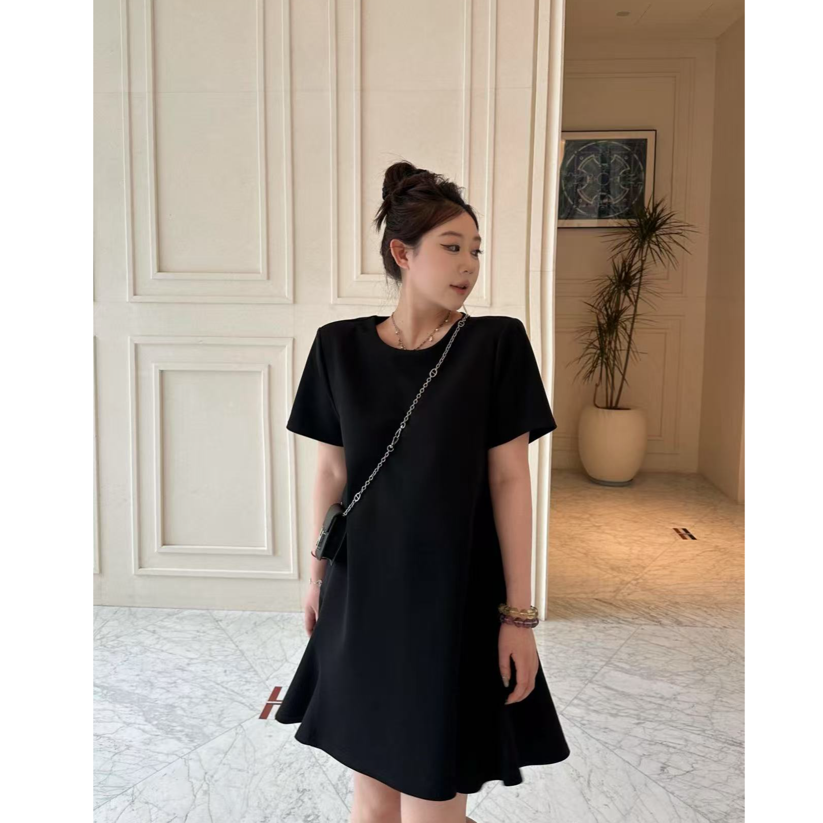 琪琪怪怪大码女装【青春洋溢】荷叶边气质纯色松弛感连衣裙D16878QQ