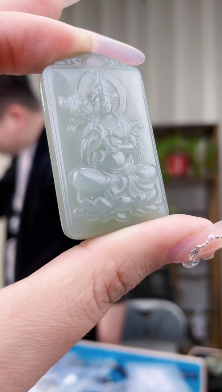 【闪购商品】和田玉挂件未镶嵌拍一发一，多样性发货！