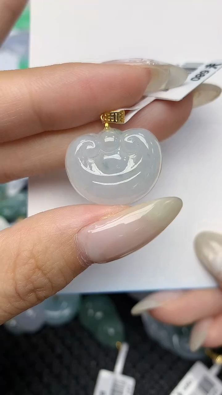 翡翠未镶嵌颈饰天然翡翠a货