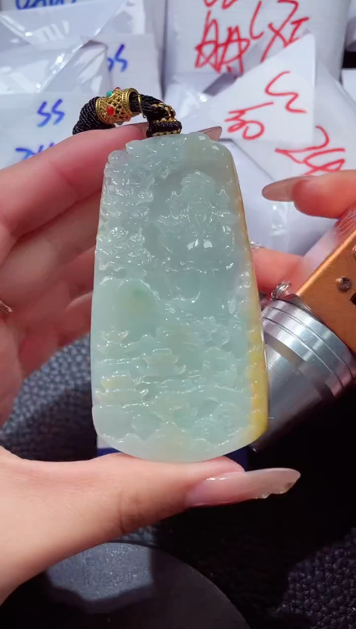 颈饰未镶嵌翡翠202612