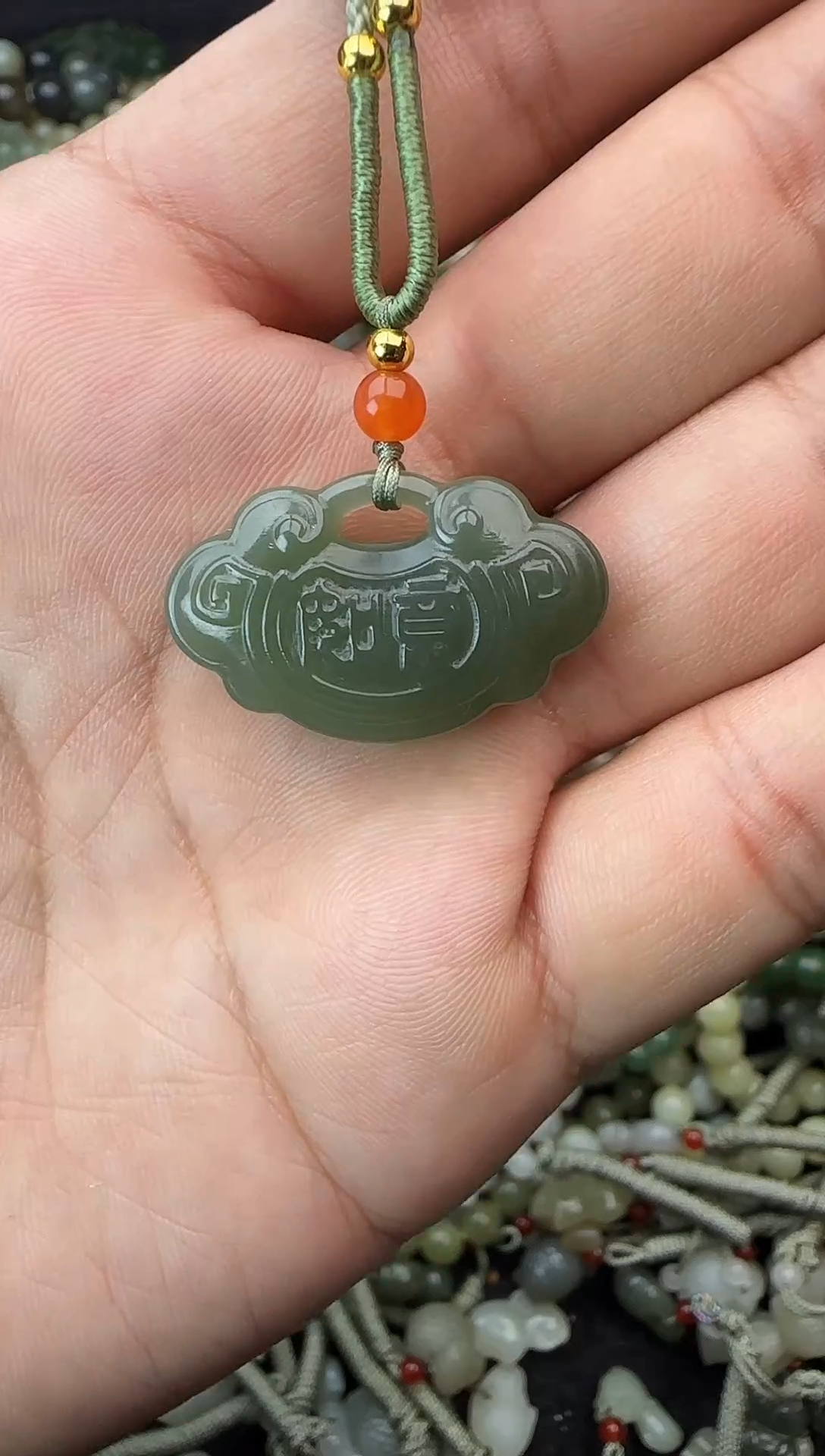 颈饰未镶嵌和田玉拍一发一