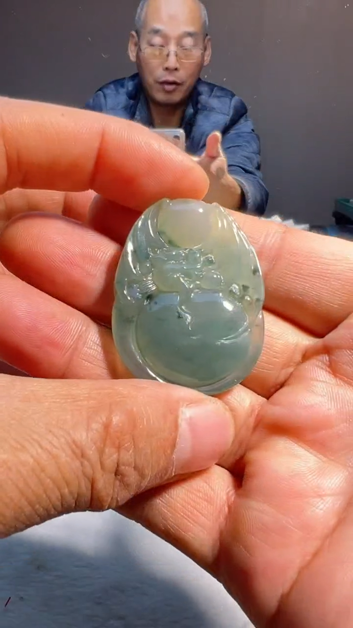 【闪购商品】翡翠颈饰未镶嵌飞龙在天