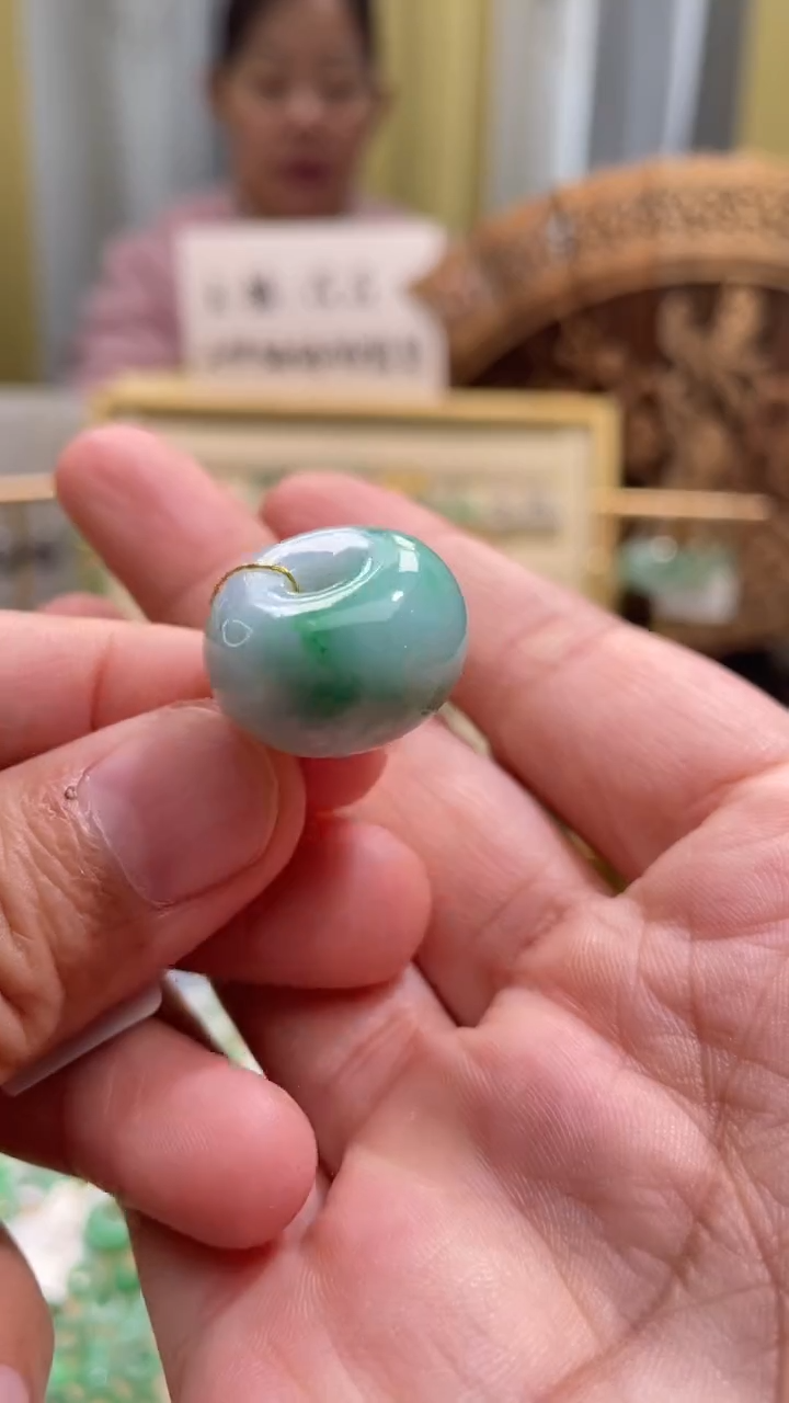 颈饰未镶嵌翡翠路路通