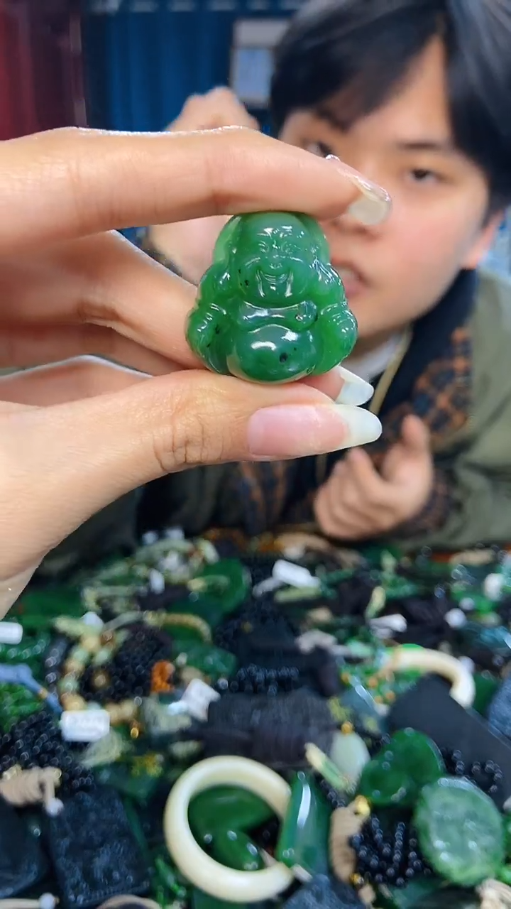 未镶嵌和田玉挂件1