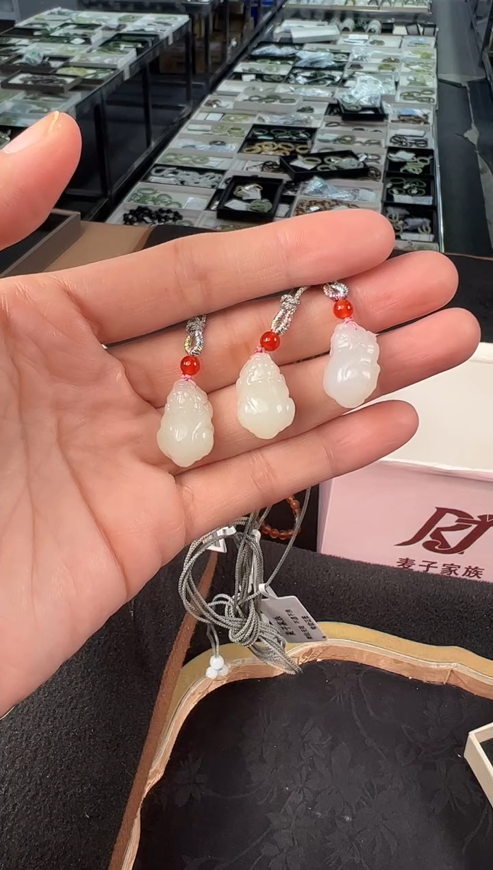 吊坠(不含链)未镶嵌和田玉多样性发1