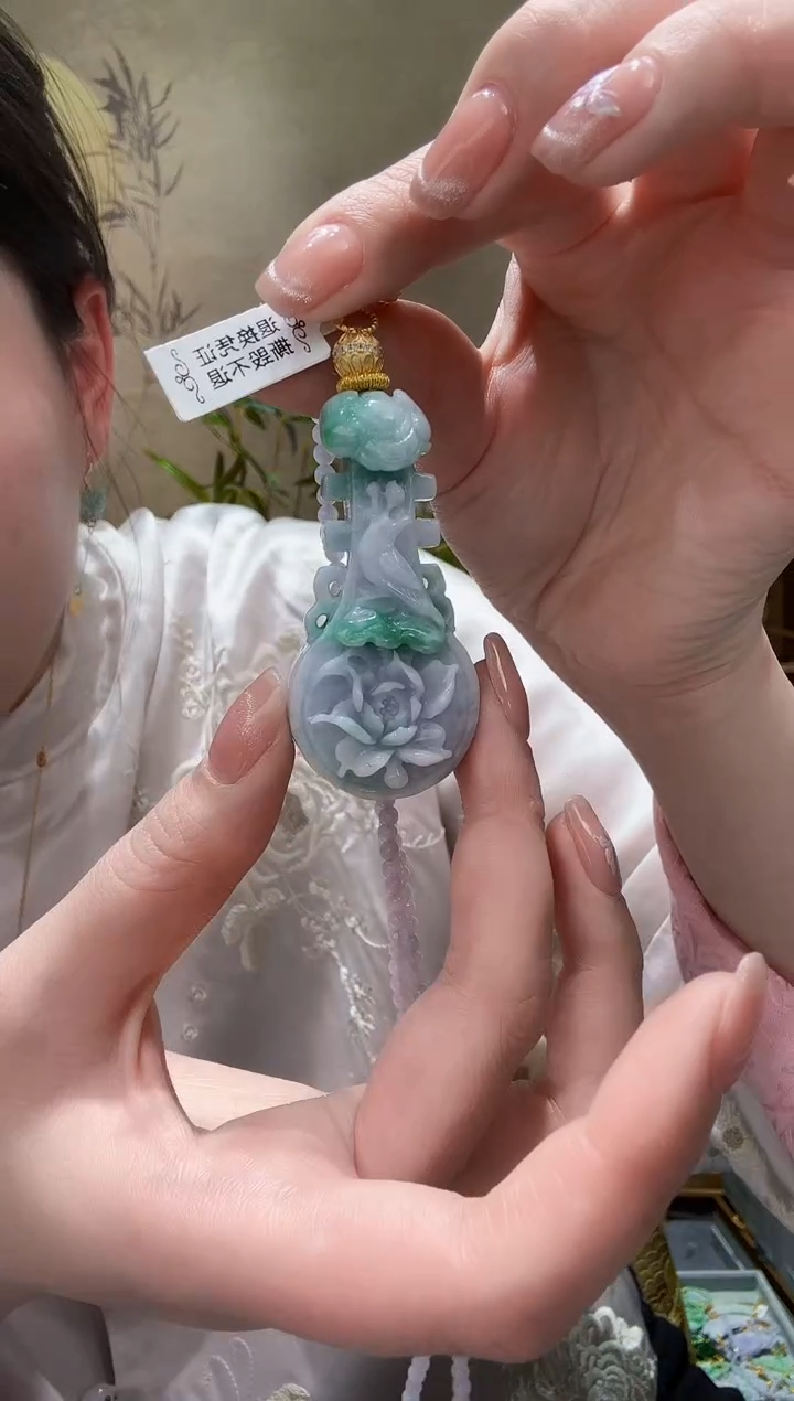 【闪购商品】翡翠颈饰未镶嵌吊坠