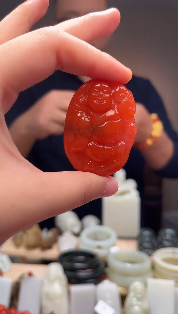 颈饰未镶嵌南红玛瑙吊坠