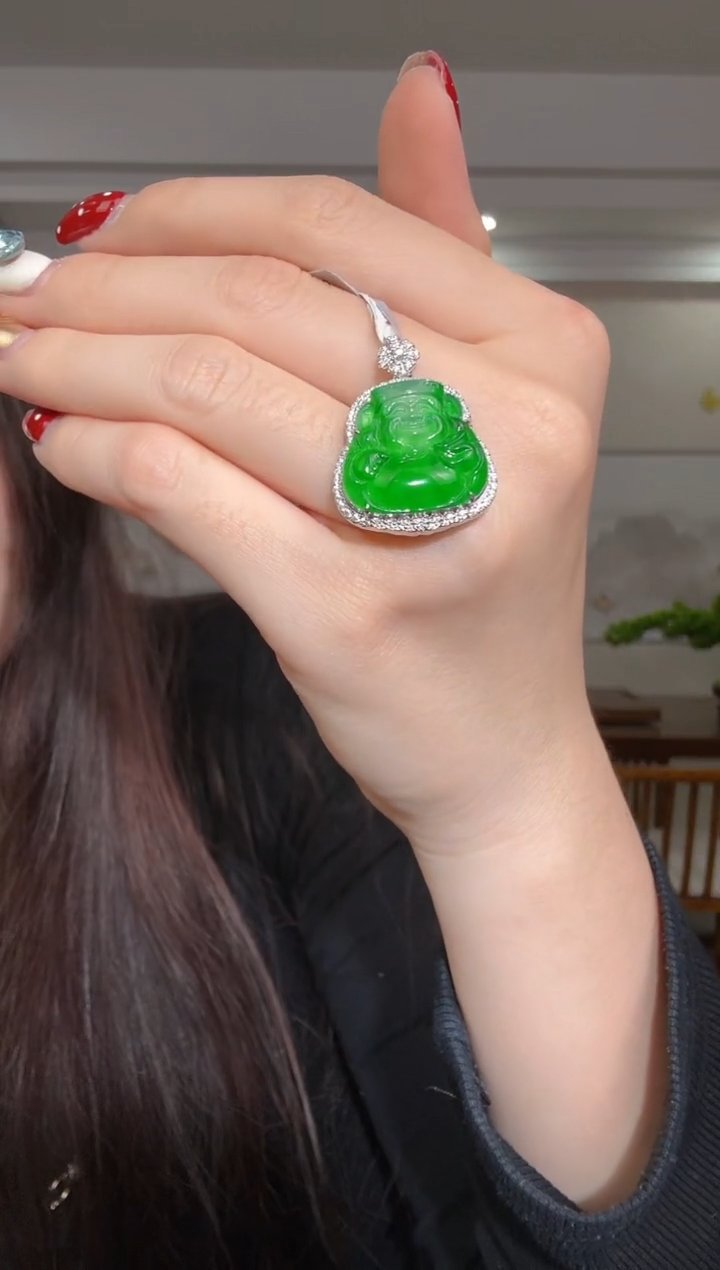 【闪购商品】翡翠颈饰未镶嵌财神