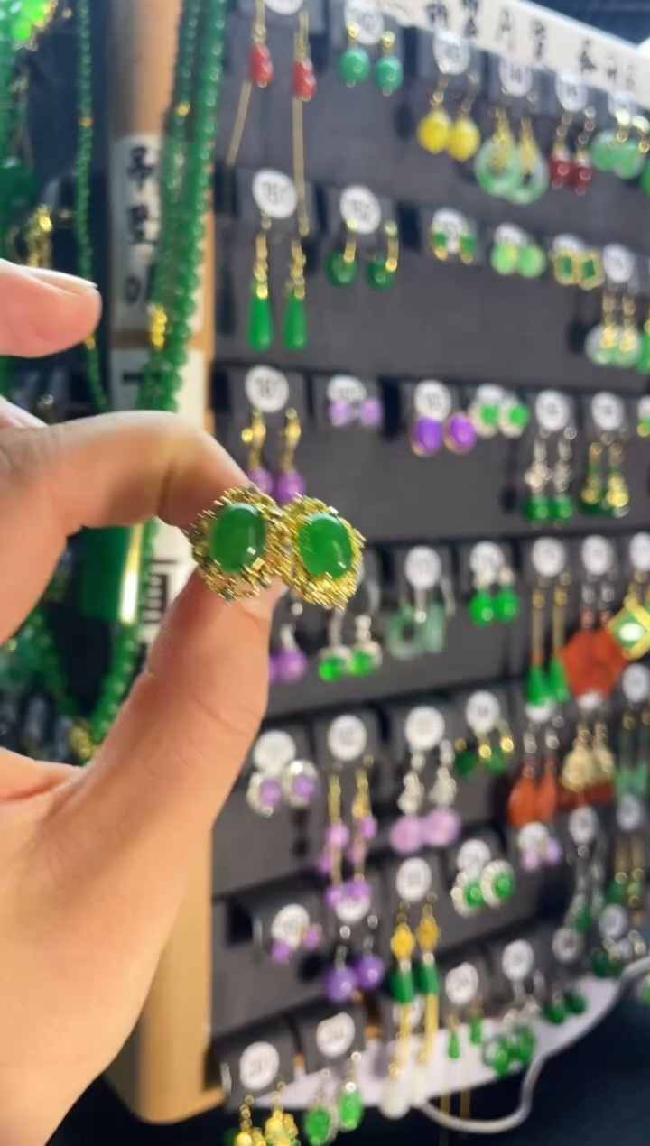 【闪购商品】翡翠颈饰银S925镶嵌416...