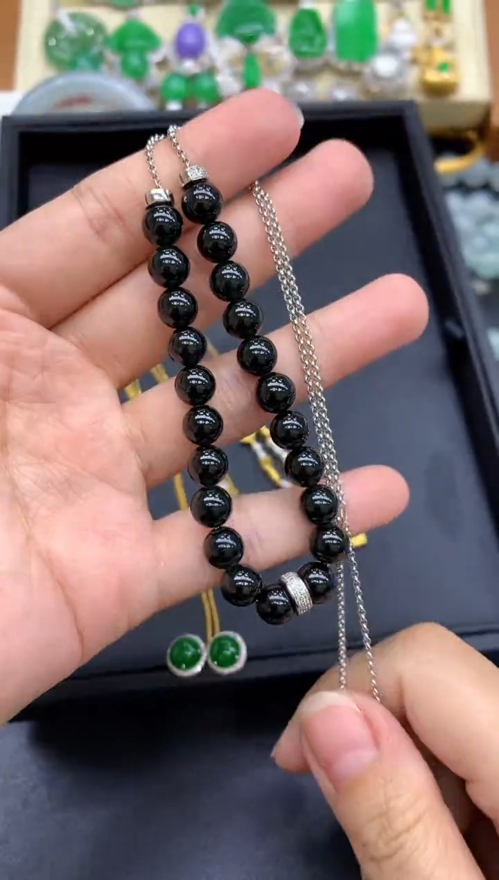 颈饰18K金镶嵌翡翠477-中国好珍宝