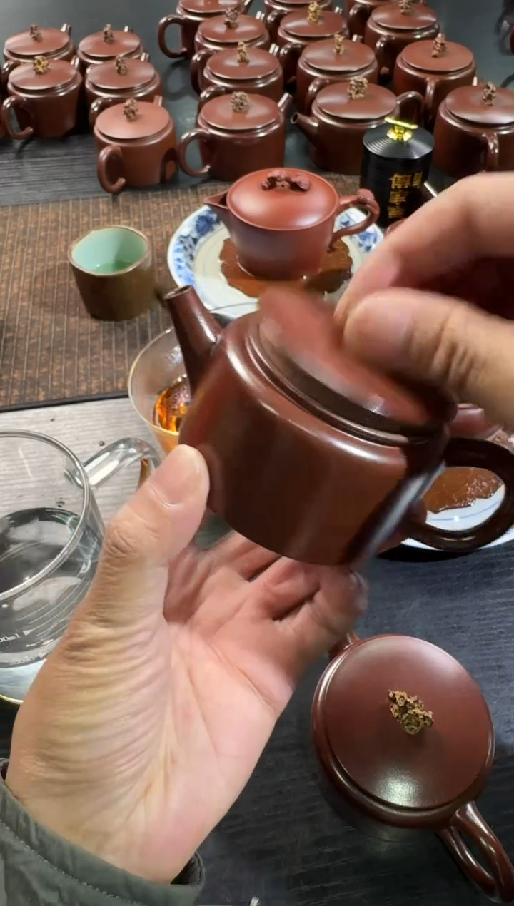 【闪购商品】太湖石-德钟壶小------------