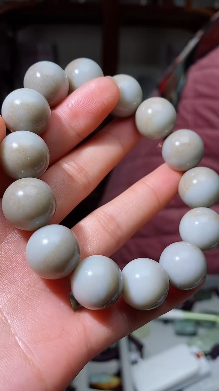 【闪购商品】和田玉手串未镶嵌卡16