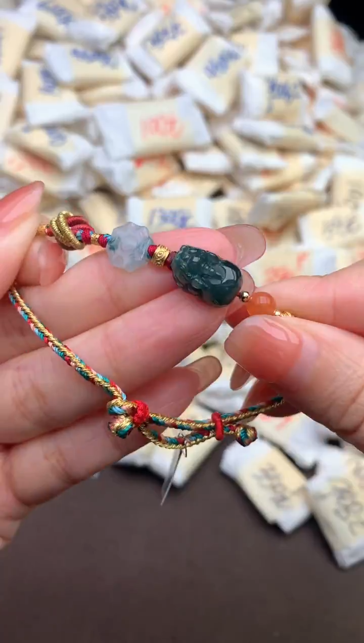 【闪购商品】翡翠手绳未镶嵌 —