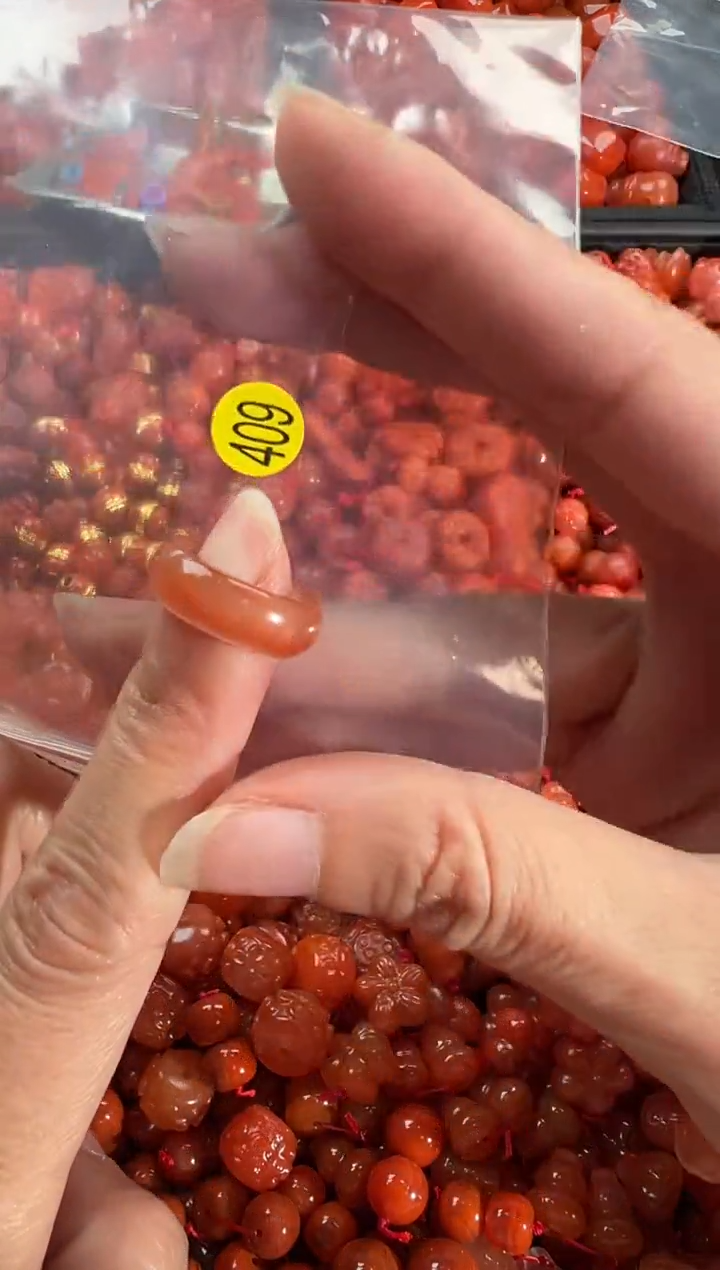 【闪购商品】南红玛瑙颈饰未镶嵌1