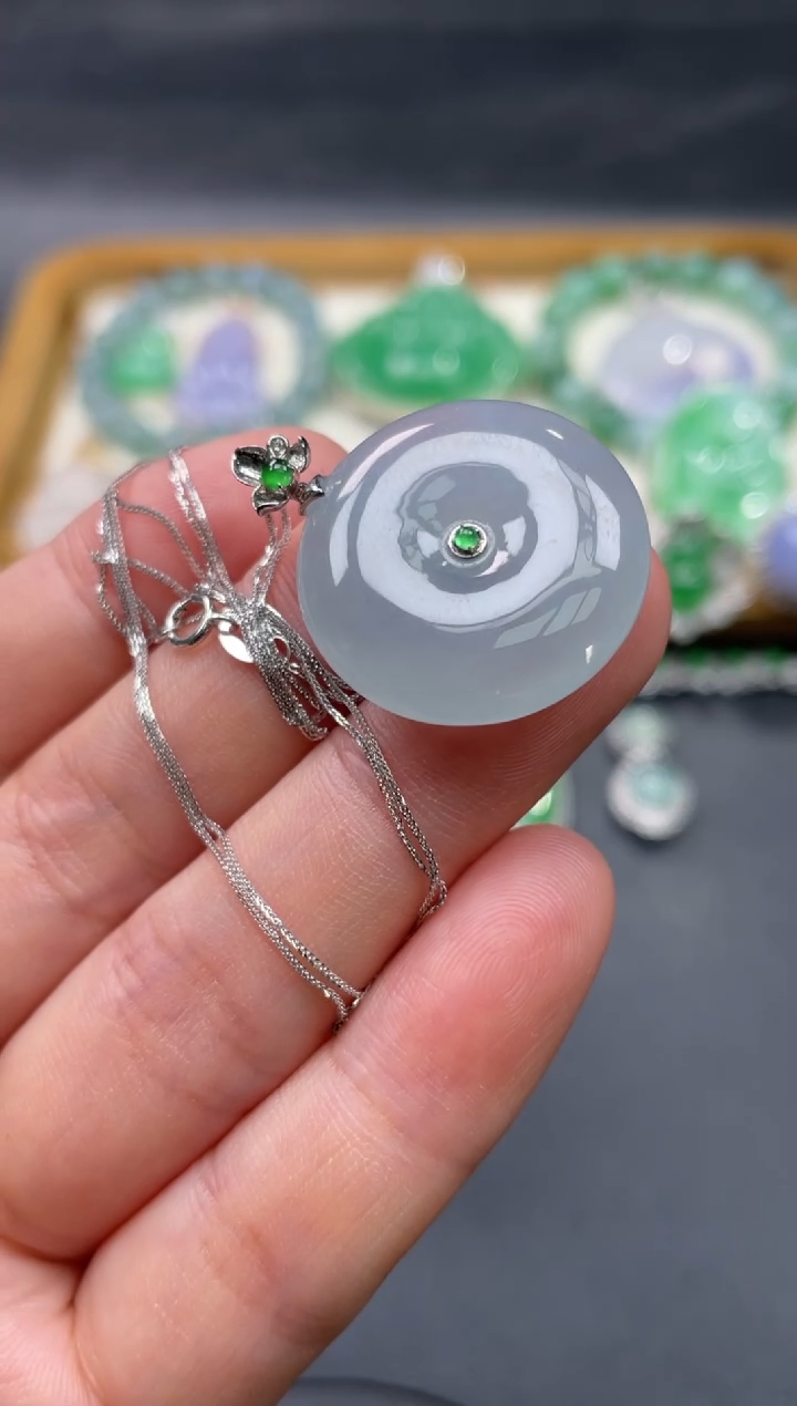 【闪购商品】翡翠颈饰18K金镶嵌30..........