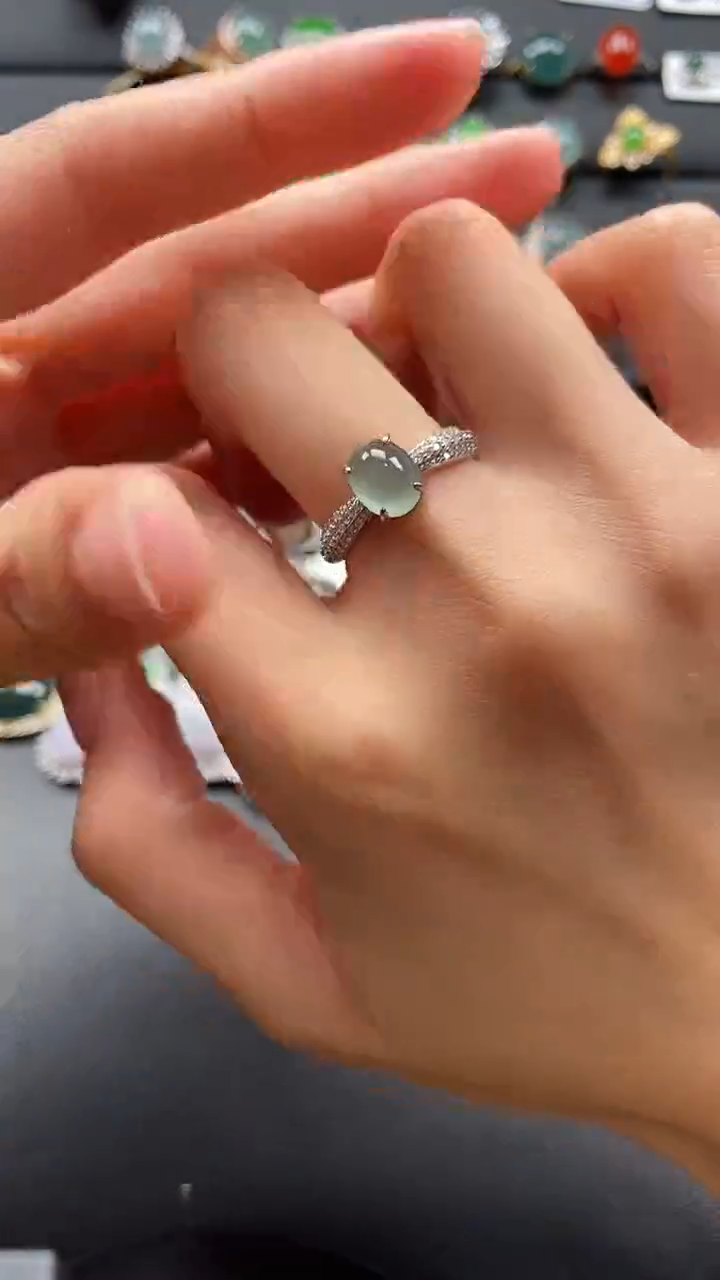 【闪购商品】翡翠戒指银S925镶嵌585685