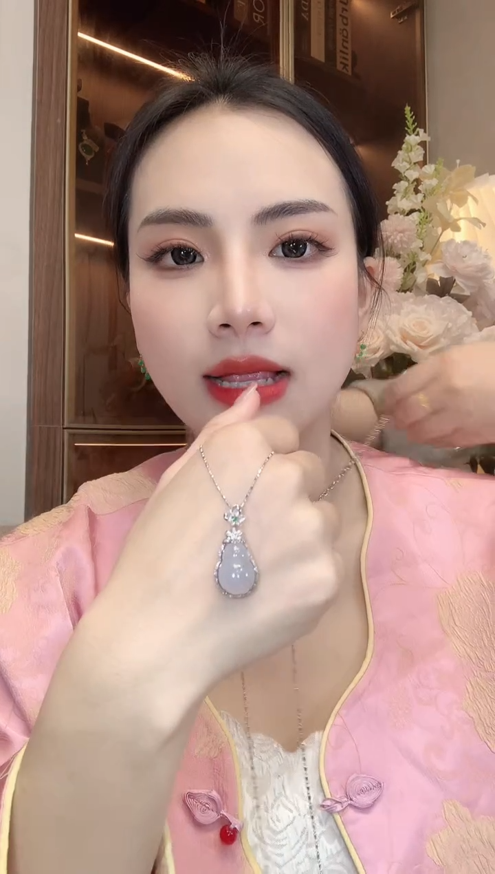 【闪购商品】翡翠吊坠(不含链)18K金镶嵌A12 多样性发货一件