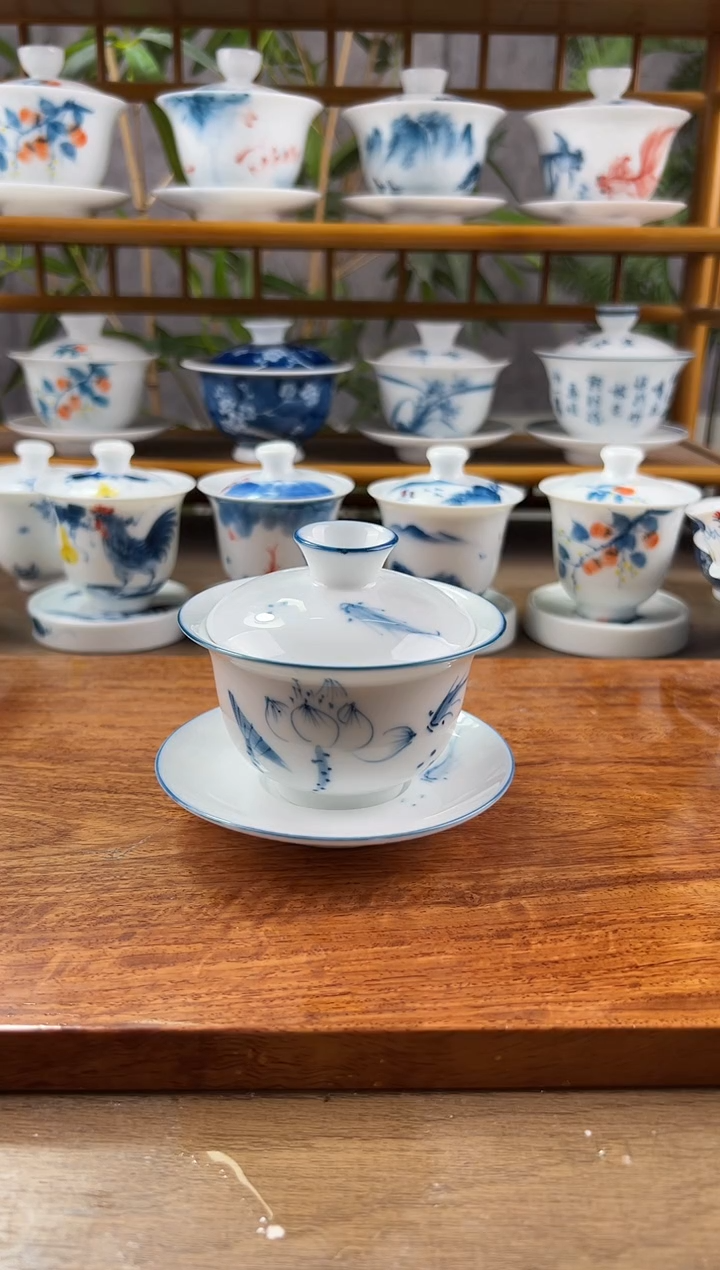 【闪购商品】微瑕荷花鱼聚130ml三才盖碗