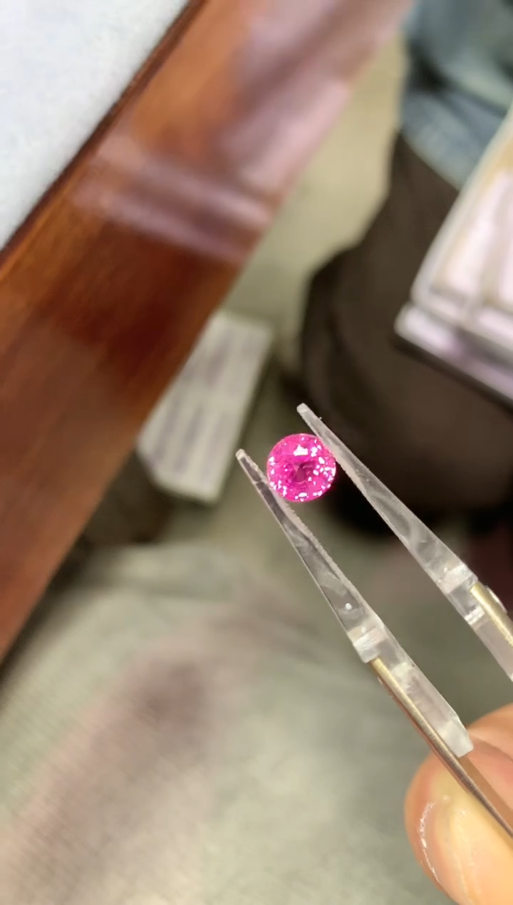 【闪购商品】蓝宝石裸石未镶嵌2.07ct GUILD71558