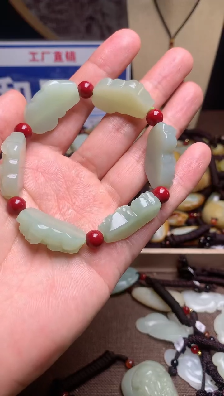 【闪购商品】和田玉颈饰未镶嵌1