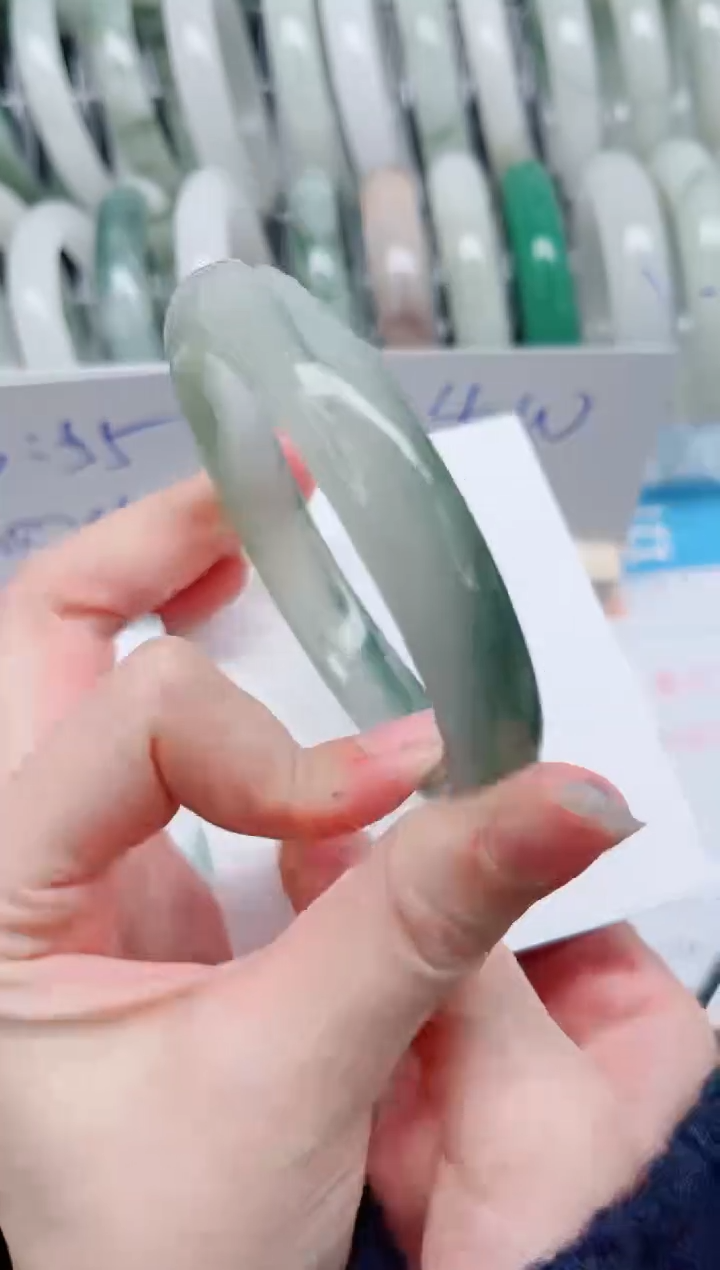 【闪购商品】石英质玉手镯未镶嵌A288-56.6