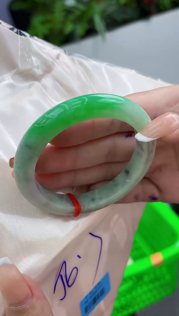 【闪购商品】翡翠手镯未镶嵌翡翠手镯