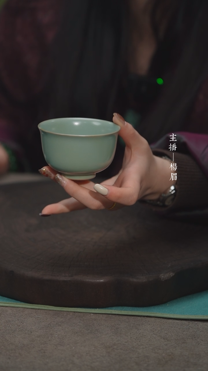 【闪购商品】压手玉兰杯（君子微瑕章款）-眉