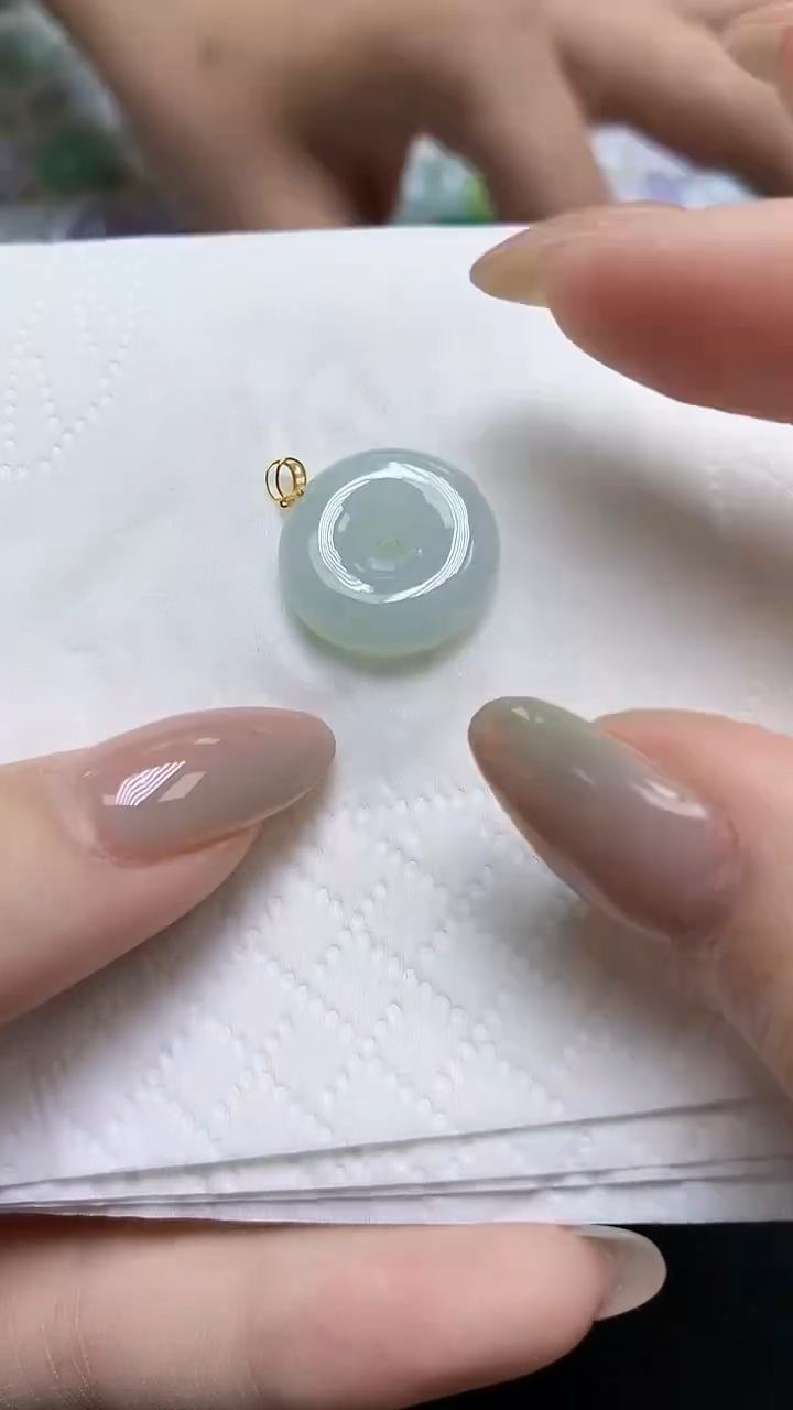 翡翠18K金镶嵌颈饰天然缅甸A货翡翠