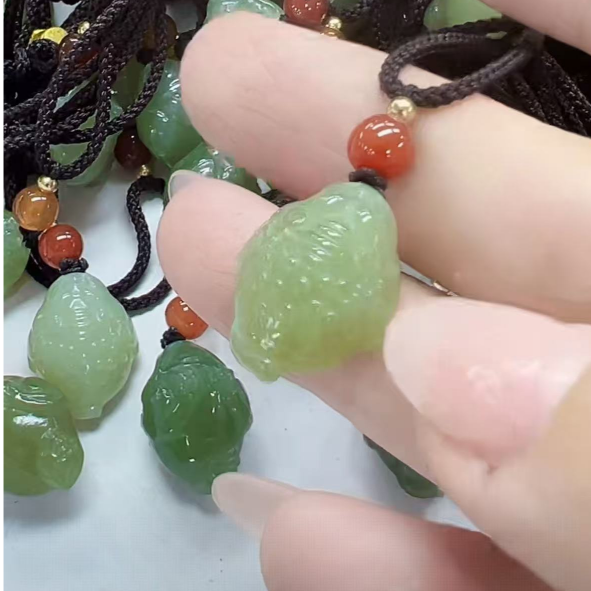 和田玉吊坠多样性发其一1010185